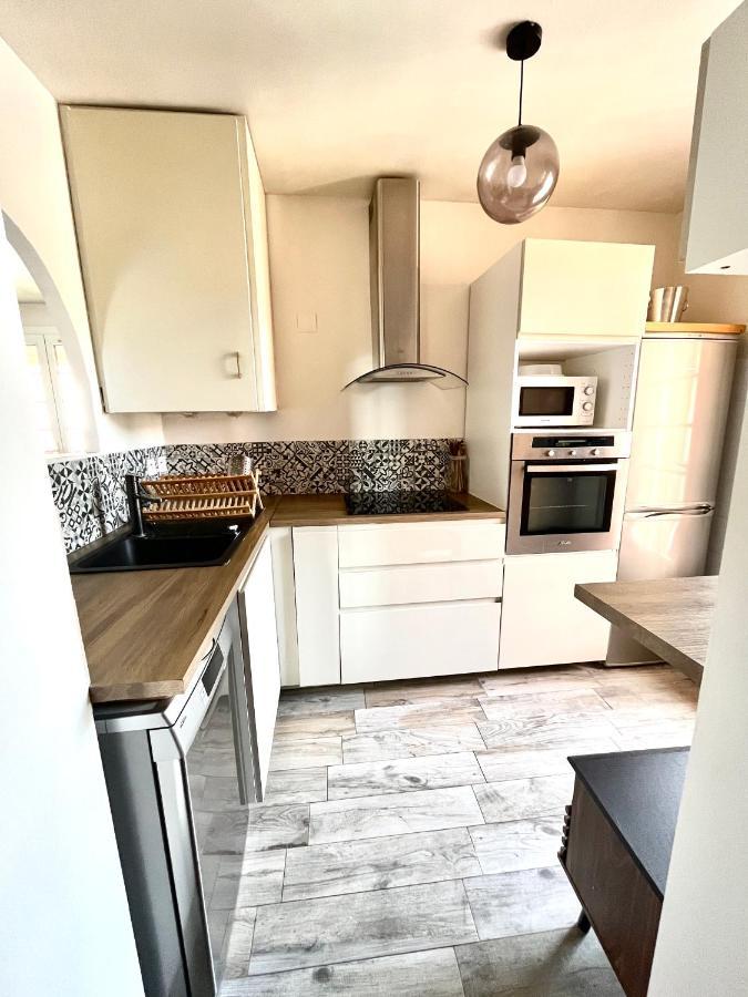 Six Fours Les Lones T2 42M2 Vue Mer Сис-Фур-Ле-Пляж Экстерьер фото